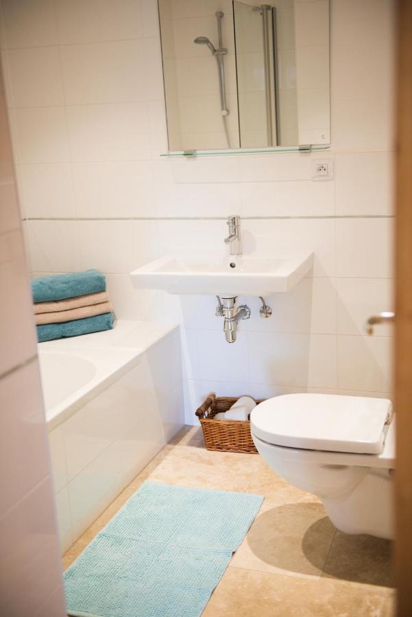 'Petite Ferme Les Bouts' Apartment, Sleeps 6, Nr Morzine La Cote d'Arbroz Kültér fotó