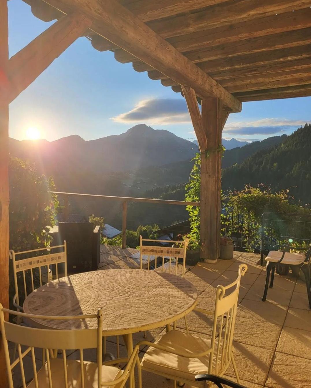 'Petite Ferme Les Bouts' Apartment, Sleeps 6, Nr Morzine La Cote d'Arbroz Kültér fotó